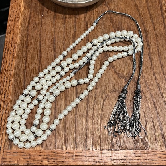 Stella & Dot NWOT faux pearly versatile necklace - long - Picture 7 of 12